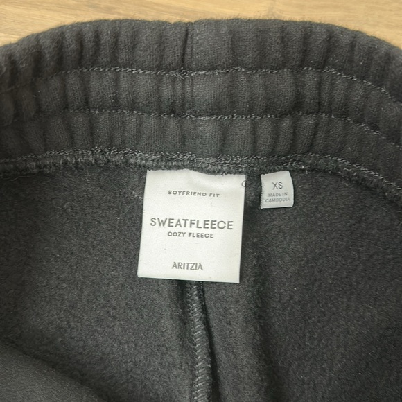 Aritzia Sweatfleece Boyfriend Fit Sweatpants - Picture 3 of 3